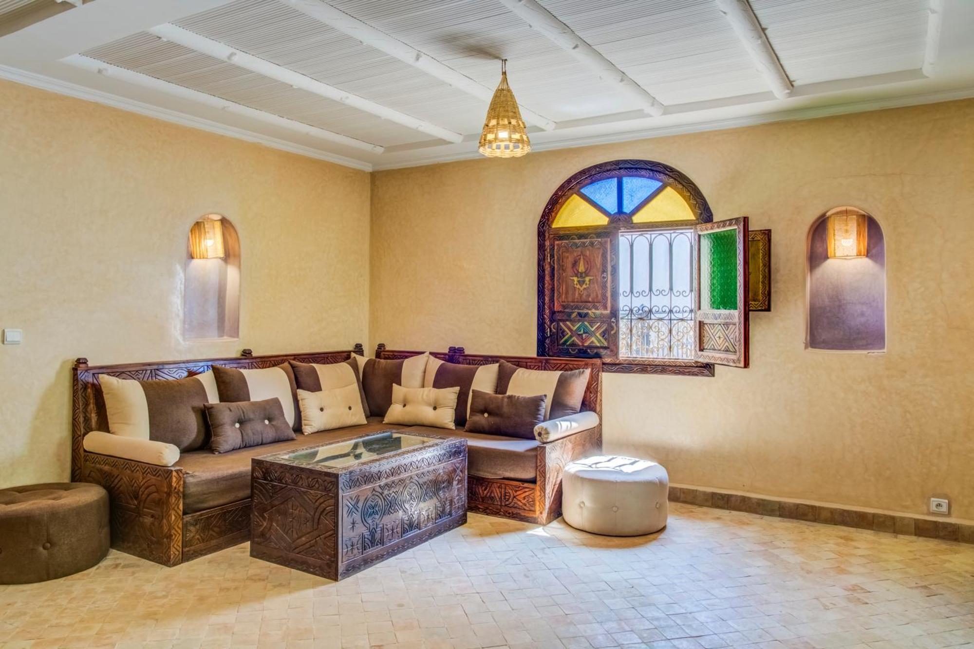 Artisana With Private Pool, & Mountain Views فيلة
